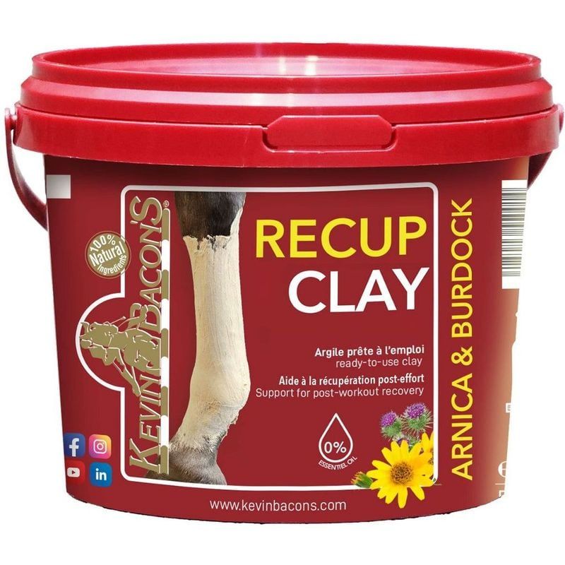 Packshot de l'argile de récupération pour chevaux Recup Clay de Kevin Bacon's dans un pot avec étiqu 0